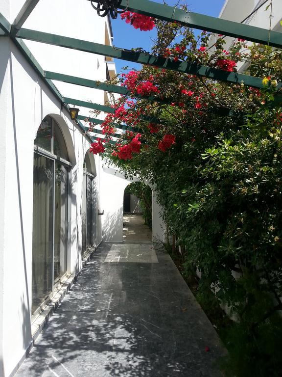 Karis Hotel Kos-Stadt Exterior foto